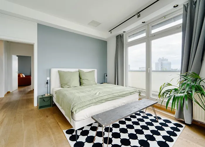Urban Loft - 180 Skyline Balkon - 2 Sz - Hbf